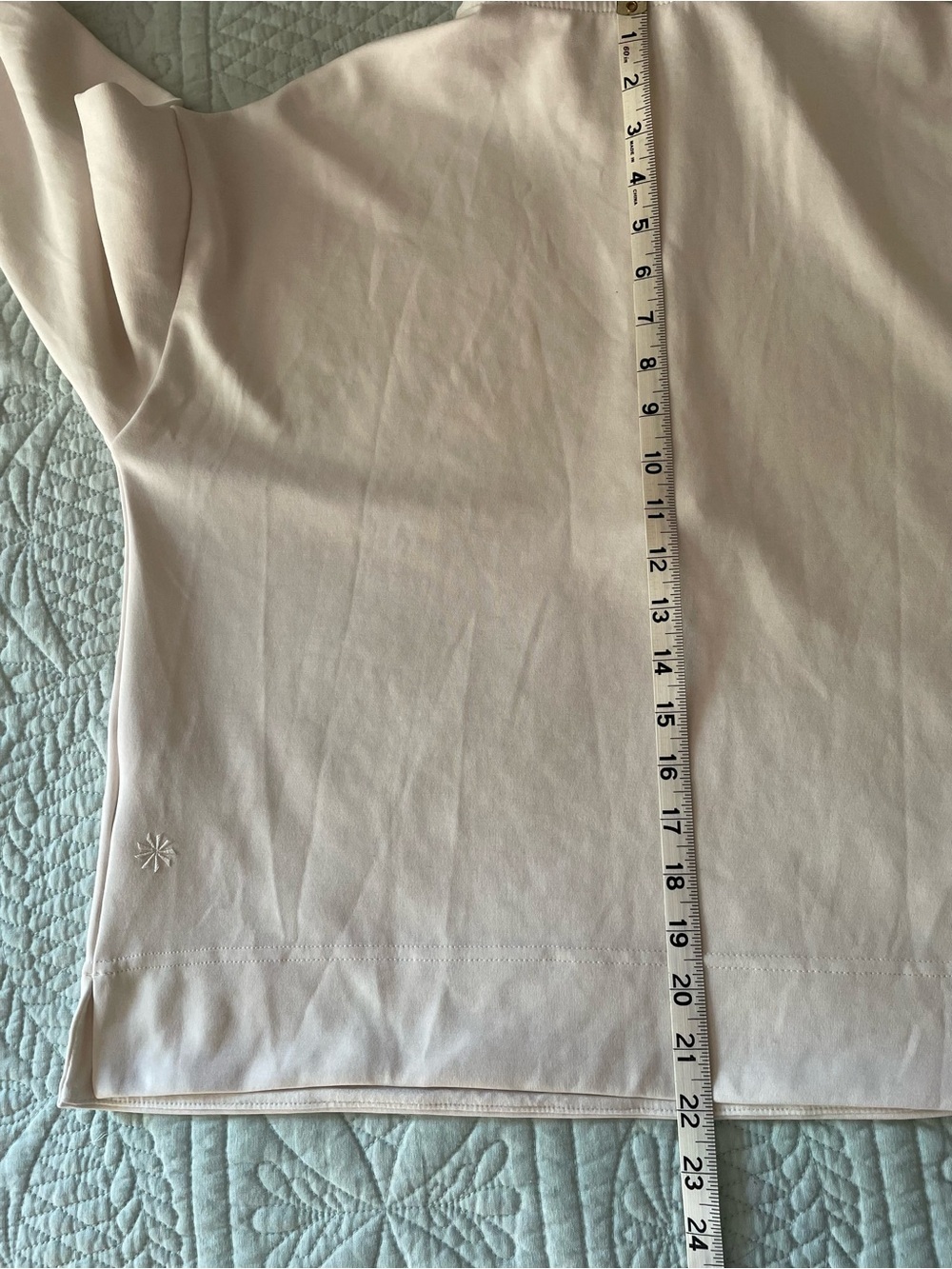 Athleta Seasoft Magnolia White Quarter-Zip Funnel Neck Sweatshirt Size Large - Picture 5 of 8